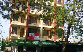 Сентръл Парк Самостоятелни Стаи Hotel