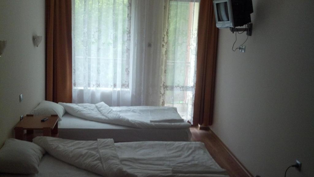 Central Park Family Hotel Каварна Стая снимка